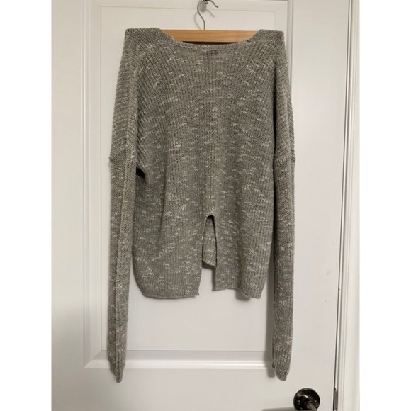 Express Sweater - Picture 4 of 5